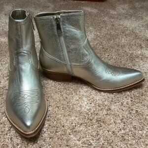 DKNY Women's Lukas Cowboy Booties - Size 8.5 -  New w/o box